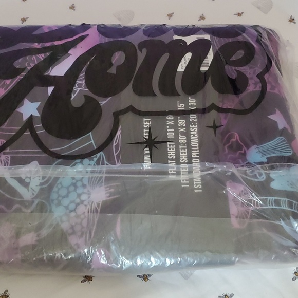 Cyber Garden Duvet Cover - Picture 3 of 5